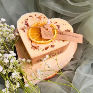 Beauty Scents - Soy Candles - Large Heart with Wooden Gift Box - Orange and Cinnamon - Close Up