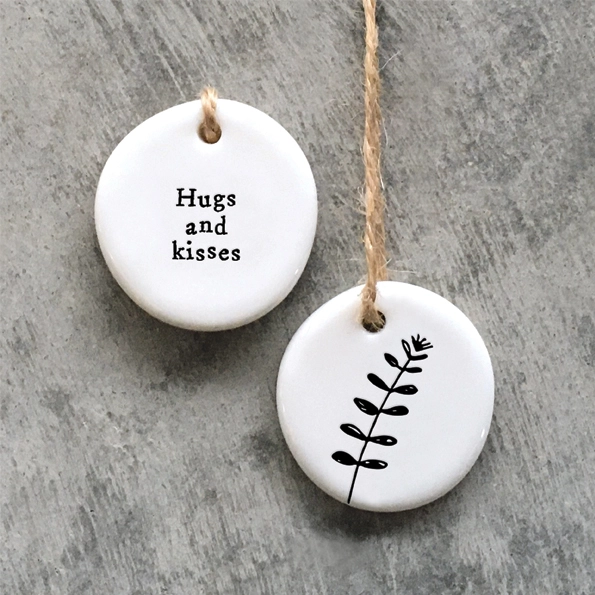 East of India - Small Floral Hanger Token - Hugs & Kisses - 4094