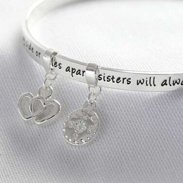 Meaningful Words Bangle Silver Plated - Sisters Close up