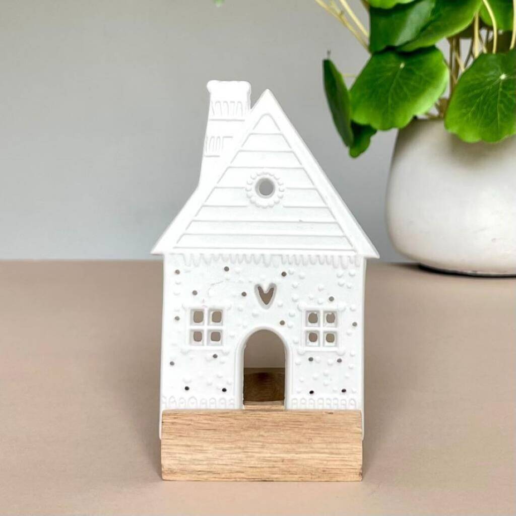Porcelain Light Object - Gingerbread House Heart Over Door