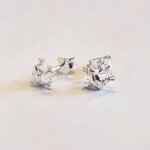 Silver Earrings - Studs - Tree Frogclose up