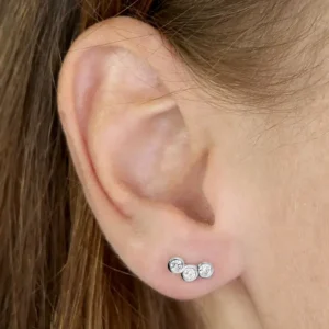 Silver Earrings - Studs - Triple Pink Cubic Zirconia - H4655PSilver Earrings - Studs - Triple Cubic Zirconia - H4655 Model
