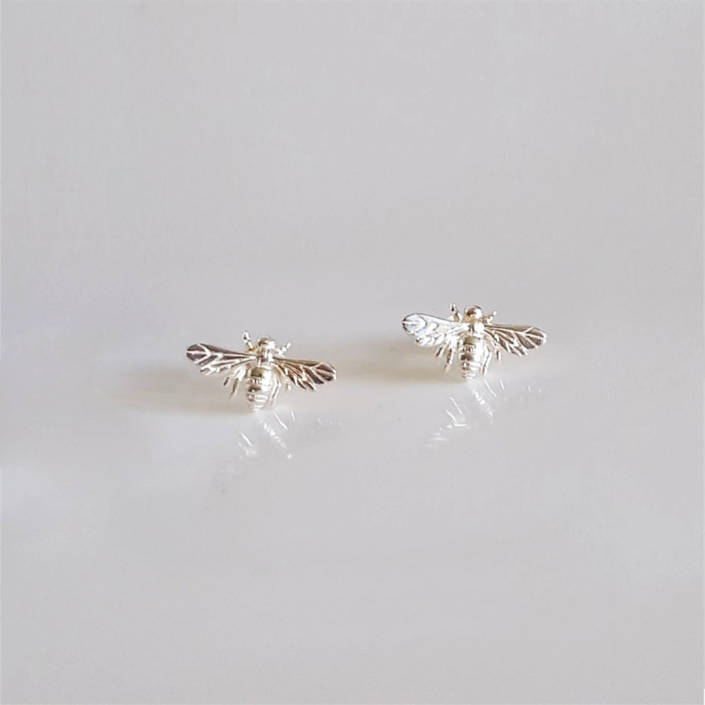 Silver Earrings - Studs - Detailed Bumble-bee