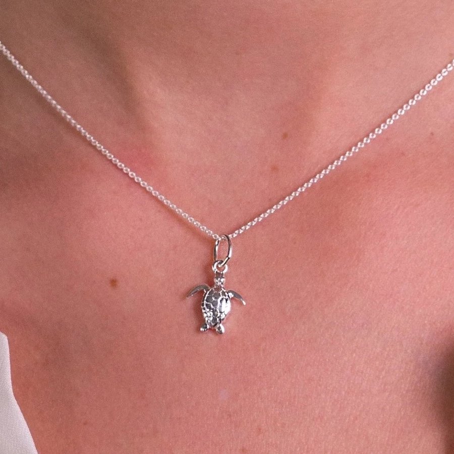 Silver Necklace - Baby Turtle Pendant Model Close up