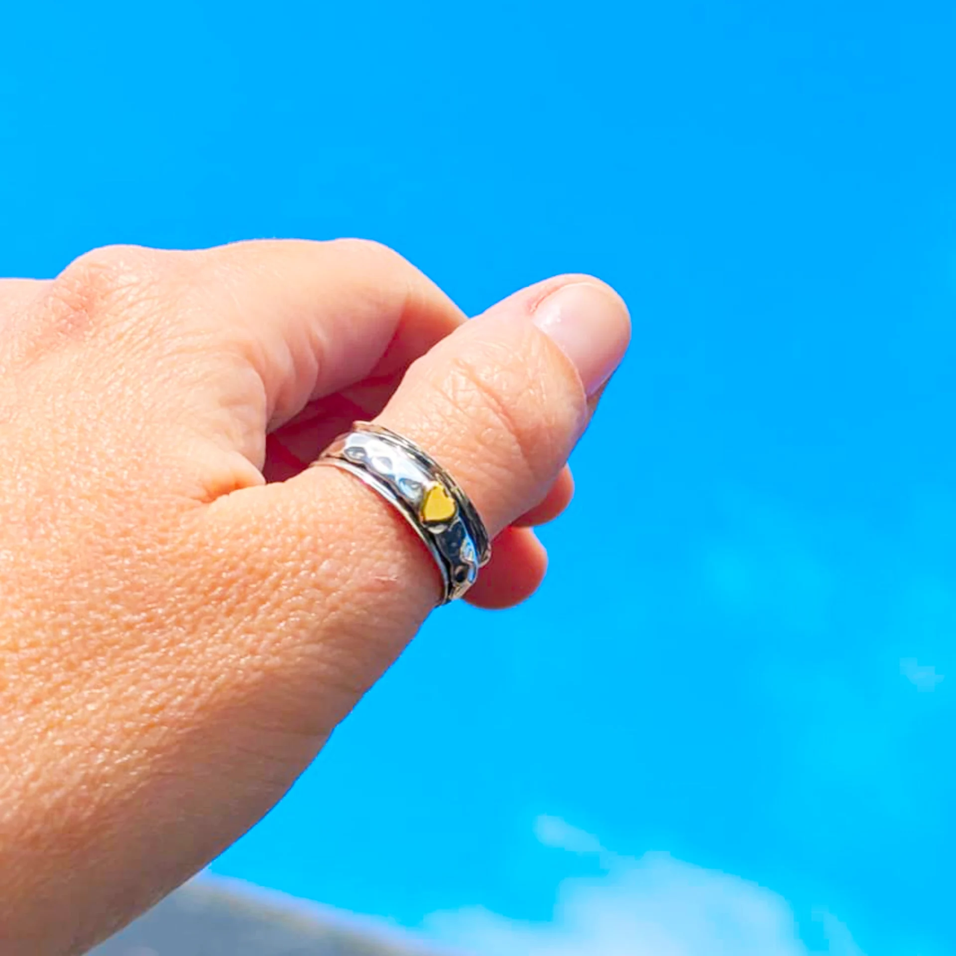 Silver Rings - Spinning Heart Ring - 11100087 Model